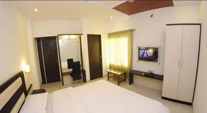Shanti's Hotel Surbhi, Mahabaleshwar 3